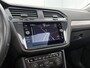 Volkswagen Tiguan Allspace 1.5 TSI Comfortline Business 150 PK | Automaat | Navigatie | Panoramadak | Parkeercamera | Stoelmassage | Stoelverwarming | Climate Control | Apple Carplay | Android Auto | Adaptive Cruise Control |