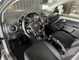 Volkswagen Up! 1.0 beats | Achteruitrijcamera | Cruise Control | Parkeersensor Achter | Elektrische Ramen Voor | LMV 15 |