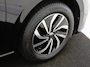 Volkswagen Polo 1.0 TSI Life Business | Stoelverwarming | Adaptieve cruise control | Parkeersensoren | Navigatie | CarPlay | Climate control | Draadloze telefoonlader |