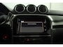 Suzuki Vitara 1.4 Boosterjet Style Smart Hybrid | Climate control | Cruise control adaptive | Navigatie | Apple car play, Android auto | Stoelverwarming | Trekhaak | Panoramadak |
