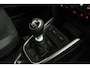 Suzuki Vitara 1.4 Boosterjet Style Smart Hybrid | Climate control | Cruise control adaptive | Navigatie | Apple car play, Android auto | Stoelverwarming | Trekhaak | Panoramadak |