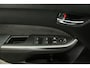 Suzuki Vitara 1.4 Boosterjet Style Smart Hybrid | Climate control | Cruise control adaptive | Navigatie | Apple car play, Android auto | Stoelverwarming | Trekhaak | Panoramadak |