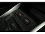 Suzuki Vitara 1.4 Boosterjet Style Smart Hybrid | Climate control | Cruise control adaptive | Navigatie | Apple car play, Android auto | Stoelverwarming | Trekhaak | Panoramadak |