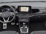 Volkswagen T-Roc 1.5TSI/150PK R-Line Black Style · Panoramadak · Apple/Android Car Play · BEATS audio · Camera