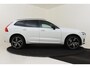 Volvo XC60 T6 RECHARGE AWD R-DESIGN -PANO.DAK|HARMAN/KARDON|POWER-SEAT|ADAP.CRUISE|BLIS|SPORTSTOELEN|ADAP.LED|PRIVACY.GLAS|TREKHAAK|BLACK.BADGE|21"ALL-SEASON