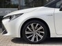Toyota Corolla Touring Sports 1.8 Hybrid | Bi-Tone | Trekhaak | HUD | Dealer Onderhouden |
