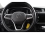 Volkswagen Tiguan Allspace 1.5 TSI 150pk DSG Life 7p. Navigatie Climate Control Adaptieve cruise control Achteruitrijcamera Trekhaak Virtual Cockpit Elektrische achterklep Stoelverwarming Led Lichtmetalen velgen Parkeersensoren