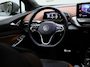 Volkswagen ID.4 Pro 77 kWh 204 PK| SoH 98,96% | Dealeronderhouden | Trekhaak | Navigatie Pro | Achteruitrijcamera | Stoelverwarming | Stuurwielverwarming | Parkeersensoren