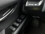 Lexus UX 250h Business Line | Parkeersensoren | Achteruitrijcamera | Apple Carplay & Android Auto |