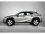 Lexus UX 250h Business Line | Parkeersensoren | Achteruitrijcamera | Apple Carplay & Android Auto |