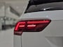 Volkswagen Tiguan 1.5 TSI ACT R-line | Panoramadak | Massage | Adaptieve cruise control | Stoelverwarming |