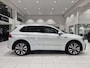 Volkswagen Tiguan 1.5 TSI ACT R-line | Panoramadak | Massage | Adaptieve cruise control | Stoelverwarming |