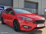 Ford Focus Wagon 1.5 Red Edition ST-line