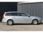 Volvo V70 2.5T Momentum | 5-Cilinder | Trekhaak | Climate Control | Cruise Control | High Performance Sound + Cd-Speler | All Season Banden | Half leder Half Stof interieur | Regensensor |