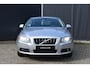 Volvo V70 2.5T Momentum | 5-Cilinder | Trekhaak | Climate Control | Cruise Control | High Performance Sound + Cd-Speler | All Season Banden | Half leder Half Stof interieur | Regensensor |