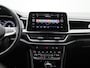 Volkswagen T-Roc 1.5 TSI R-Line | 150 PK| Achterklep Elektrisch | Achteruitrijcamera | Stoelverwarming | Dodehoekdetectie | LED Plus | Keyless Access