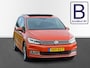 Volkswagen Touran 1.4 TSI Highline SOUND /schitterende kleur!/Pano/Camera/Cruise/Navi/17"/