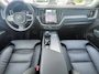 Volvo XC60 2.0 T8 455 PK AWD Plus Dark Trekhaak Harman Kardon Leder Elek Stoelen Full Led Adaptieve Cruise Control ACC Google Carplay Stoelverwarming Stuurverwarming Pilot Assist Extra Getint Glas Plug In Hybride