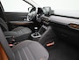 Dacia Sandero Stepway 1.0 TCe 90 Comfort | Trekhaak | Pack Easy | Pack Assist | 16" LMV 'Mahalia' | Climate Control | Licht- & Regensensor | LED-Verlichting | Cruise Control & Snelheidsbegrenzer | Apple Carplay & Android Auto