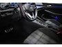 Volkswagen Golf 1.4 eHybrid GTE | WINTER PACK | IQ LIGHT | PANORAMADAK | STUURVERWARMING | TREKHAAK | 18"
