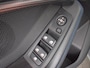 BMW 1-Serie 118i Business Edition | M-Sport • Schuifdak • LED • CarPlay • Sportstoelen