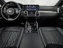 Kia Sorento 1.6 T-GDI Plug-in Hybrid 4WD ExecutiveLine 7 Persoons Automaat 265Pk (PANORAMADAK, SOH, 95,5%, GROOT NAVI, APPLE CARPLAY, 360 CAMERA, STOELKOELING, MEMORY SEAT, LEDER, BOSE, NIEUWE APK)