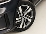 Kia Sorento 1.6 T-GDI Plug-in Hybrid 4WD ExecutiveLine 7 Persoons Automaat 265Pk (PANORAMADAK, SOH, 95,5%, GROOT NAVI, APPLE CARPLAY, 360 CAMERA, STOELKOELING, MEMORY SEAT, LEDER, BOSE, NIEUWE APK)