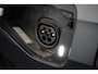 Volkswagen Golf 1.4 eHybrid Style l Elektr. Stoel incl Memory l Trekhaak Elektr. l Velours Bekleding l Stoelverwarming l Side Assist l Sensoren voor en achter l