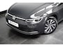Volkswagen Golf 1.4 eHybrid Style l Elektr. Stoel incl Memory l Trekhaak Elektr. l Velours Bekleding l Stoelverwarming l Side Assist l Sensoren voor en achter l