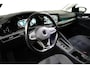 Volkswagen Golf 1.4 eHybrid Style l Elektr. Stoel incl Memory l Trekhaak Elektr. l Velours Bekleding l Stoelverwarming l Side Assist l Sensoren voor en achter l