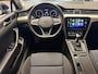 Volkswagen Passat VARIANT 1.4 TSI PHEV GTE BUSINESS NAVIGATIE ADAPTIVE CRUISE CONTROL CLIMATE CONTROL APPLE CARPLAY/ANDROID RIJSTROOKSENSOREN KEYLESS GO ACHTERUITRIJCAMERA UITKLAPBARE TREKHAAK ZEER MOOI !!