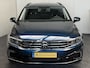Volkswagen Passat VARIANT 1.4 TSI PHEV GTE BUSINESS NAVIGATIE ADAPTIVE CRUISE CONTROL CLIMATE CONTROL APPLE CARPLAY/ANDROID RIJSTROOKSENSOREN KEYLESS GO ACHTERUITRIJCAMERA UITKLAPBARE TREKHAAK ZEER MOOI !!