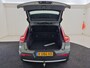 Volvo XC40 2.0 B3 Core | Cruise Control | Trekhaak | Parkeercamera | DAB+ | Uitschuifbare Beensteunen | 4-Seizoenenbanden |