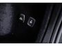 Volvo V60 2.0 T8 Plug-in Hybrid AWD Plus Dark | SOH 100% | Trekhaak | Sportstoelen | Panoramadak | Harman Kardon Audio | Head-up Display | 360 Graden Camera | Stoelverwarming voor en achter | Keyless Entry | Elektrische Achterklep | Elektrisch Verstelbare Voorstoelen | Cruise Control Adaptief | BLIS | Google Navigatie | Apple Carplay | Android Auto