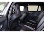 Volvo V60 T6 Recharge AWD Plus Dark - Panorama/schuifdak - IntelliSafe Assist & Surround - 360º Camera - Harman/Kardon audio - Verwarmde voorstoelen, stuur & achterbank - Parkeersensoren voor & achter - Elektr. bedienb. voorstoelen met geheugen - Head up display - Extra getint glas - 19' LMV