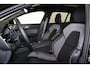 Volvo V60 T6 Recharge AWD Plus Dark - Panorama/schuifdak - IntelliSafe Assist & Surround - 360º Camera - Harman/Kardon audio - Verwarmde voorstoelen, stuur & achterbank - Parkeersensoren voor & achter - Elektr. bedienb. voorstoelen met geheugen - Head up display - Extra getint glas - 19' LMV