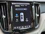 Volvo XC60 2.0 T8 Plug-in hybrid AWD Plus Dark | Panoramadak | Long range | Camera | Lederen bekleding | Memory | Navigatie | Full-LED | DAB | Keyless | Apple CarPlay | Stoelverwarming&koeling | Achterbankverwarming | Elektrische achterklep | 19 inch velgen | Volledig onderhouden