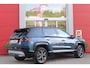 Jeep Compass 1.2 145PK e-Hybrid FIRST EDITION | PANORAMADAK: TWEEDELIG PANORAMISCH SCHUIF-/KANTELDAK | PREMIUM PACK: FOCAL PREMIUM AUDIO/STOELMASSAGE VÓÓR/STOELVENTILATIE VÓÓR/ELEKTRISCH VERSTELBARE VOORSTOELEN MET GEHEUGENFUNCTIE/GLANZEND ZWART GESPOTEN BUMPERS | CONVENIENCE PACK: 360° CAMERA /PARKEERSENSOREN VÓÓR, ACHTER & ZIJDELINGS/BLIND SPOT MONITORING/PEDAALVERWARMINGSPREVENTIE | PACIFIC BLUE | LED MATRIX KOPLAMPEN | 18" LICHTMETALEN VELGEN | VERLICHTE 7-SLEUFS GRILL | PRIVACY GLASS | STOEL/STUUR VERWARMING | VERWARMBARE VOORRUITRAND |SFEERVERLICHTING | ELEKTRISCH BEDIENBARE ACHTERKLEP | DRAADLOZE TELEFOONLADER | NAVIGATIE | DRAADLOZE APPLE CARPLAY/ANDROID AUTO | ADAPTIVE CRUISE CONTROL | KEYLESS ENTRY/START |