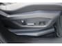 Jeep Compass 1.2 145PK e-Hybrid FIRST EDITION | PANORAMADAK: TWEEDELIG PANORAMISCH SCHUIF-/KANTELDAK | PREMIUM PACK: FOCAL PREMIUM AUDIO/STOELMASSAGE VÓÓR/STOELVENTILATIE VÓÓR/ELEKTRISCH VERSTELBARE VOORSTOELEN MET GEHEUGENFUNCTIE/GLANZEND ZWART GESPOTEN BUMPERS | CONVENIENCE PACK: 360° CAMERA /PARKEERSENSOREN VÓÓR, ACHTER & ZIJDELINGS/BLIND SPOT MONITORING/PEDAALVERWARMINGSPREVENTIE | PACIFIC BLUE | LED MATRIX KOPLAMPEN | 18" LICHTMETALEN VELGEN | VERLICHTE 7-SLEUFS GRILL | PRIVACY GLASS | STOEL/STUUR VERWARMING | VERWARMBARE VOORRUITRAND |SFEERVERLICHTING | ELEKTRISCH BEDIENBARE ACHTERKLEP | DRAADLOZE TELEFOONLADER | NAVIGATIE | DRAADLOZE APPLE CARPLAY/ANDROID AUTO | ADAPTIVE CRUISE CONTROL | KEYLESS ENTRY/START |