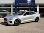 Volvo S60 2.0 T4 R-Design / Automaat / NL-Auto / Dealer-Onderhouden / Adaptieve Cruise-Control / Pilot-Assist / Standkachel / Vol-Leder / Elektr.-Stoelen met Geheugen / LED / Keyless / Radio-Bluetooth / Navi / PDC V+A met Camera / 20'' LMV / ENZ.
