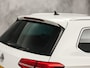 Volkswagen Passat Variant 1.4 TSI GTE HighLine Sport Automaat (PANORAMADAK, APPLE CARPLAY, SOH 77,9%, GROOT NAVI, CAMERA, TREKHAAK, KEYLESS, SPORTSTOELEN, STOELVERWARMING, GETINT GLAS, NIEUWSTAAT)