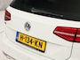 Volkswagen Passat Variant 1.4 TSI GTE HighLine Sport Automaat (PANORAMADAK, APPLE CARPLAY, SOH 77,9%, GROOT NAVI, CAMERA, TREKHAAK, KEYLESS, SPORTSTOELEN, STOELVERWARMING, GETINT GLAS, NIEUWSTAAT)