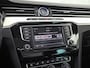 Volkswagen Passat Variant 1.4 TSI GTE HighLine Sport Automaat (PANORAMADAK, APPLE CARPLAY, SOH 77,9%, GROOT NAVI, CAMERA, TREKHAAK, KEYLESS, SPORTSTOELEN, STOELVERWARMING, GETINT GLAS, NIEUWSTAAT)