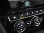 Volkswagen Passat Variant 1.4 TSI GTE HighLine Sport Automaat (PANORAMADAK, APPLE CARPLAY, SOH 77,9%, GROOT NAVI, CAMERA, TREKHAAK, KEYLESS, SPORTSTOELEN, STOELVERWARMING, GETINT GLAS, NIEUWSTAAT)