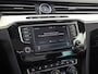 Volkswagen Passat Variant 1.4 TSI GTE HighLine Sport Automaat (PANORAMADAK, APPLE CARPLAY, SOH 77,9%, GROOT NAVI, CAMERA, TREKHAAK, KEYLESS, SPORTSTOELEN, STOELVERWARMING, GETINT GLAS, NIEUWSTAAT)