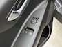 Kia Stonic 1.0 T-GDi MHEV DynamicLine | Apple Carplay / Android Auto | Climate Control | Parkeersensoren | Achteruitrijcamera |