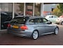 BMW 3-Serie Touring 320d Efficient Dynamics Edition Luxury Line | Navigatie | Schuif/kanteldak | Cruise-control | Airco | NL auto!! |
