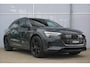 Audi E-tron 55 408pk Quattro Advanced Edition 95 kWh | Trekhaak | Camera | Smartphone Interface | Ambiente Lichtpakket Plus | Optie Zwart | Trekhaak