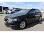 Skoda Octavia Combi 1.0 TSI Greentech Ambition Business , TREKHAAK , CLIMATR , CR CONTR , NAVI , BL TOOTH , LMV16 ,