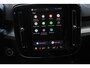 Volvo XC40 2.0 B3 Plus Black Edition Google Infotainment / Adaptieve cruise control / Elektrisch bedienbare voorstoelen met geheugen op de bestuurdersstoel / Stoelverwarming